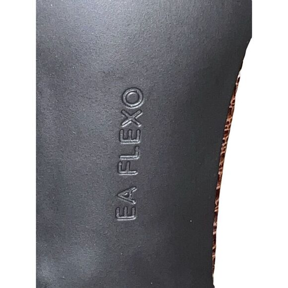 Enzo Angiolini - EA Flexo Sheary Dark Brown Suede W/Ankle Strap Womens Size 10 - Picture 10 of 11